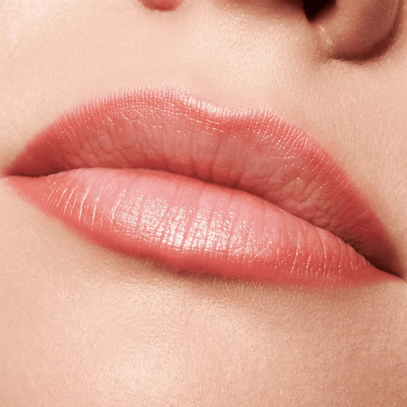 ESSENCE SOFT & PRECISE LIP PENCIL