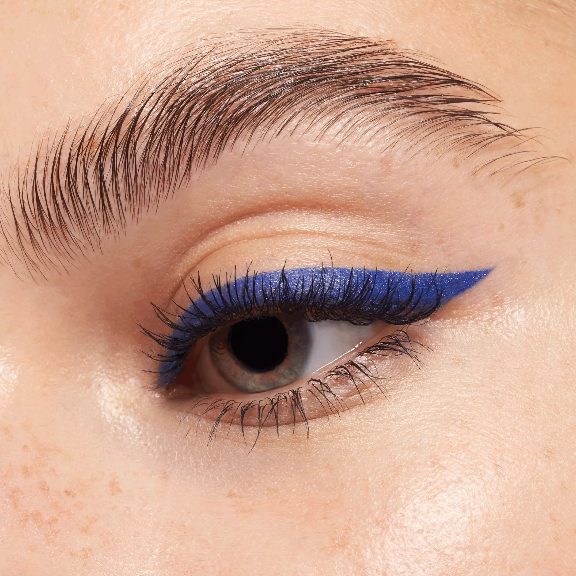 ESSENCE KAJAL EYE PENCIL