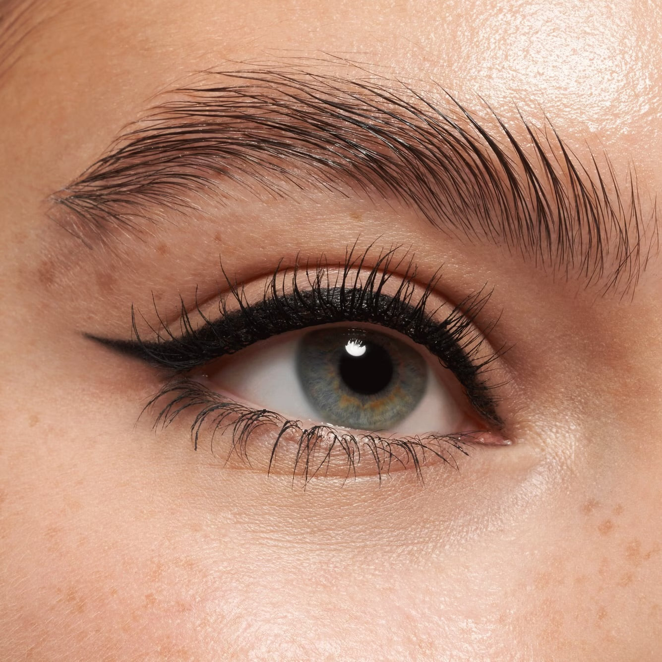 ESSENCE KAJAL EYE PENCIL
